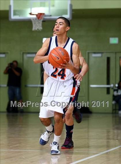 Thumbnail 2 in Chatsworth vs. Garfield (CIF LA City Finals) photogallery.