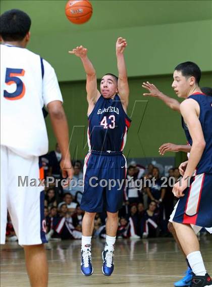 Thumbnail 2 in Chatsworth vs. Garfield (CIF LA City Finals) photogallery.