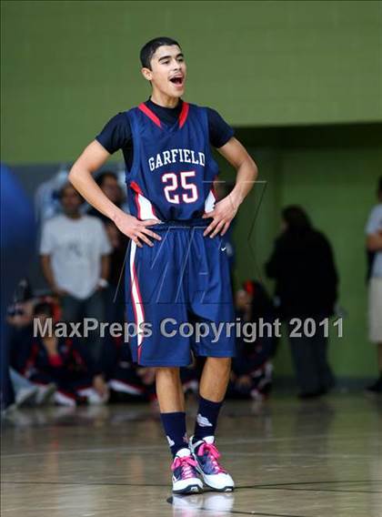Thumbnail 2 in Chatsworth vs. Garfield (CIF LA City Finals) photogallery.