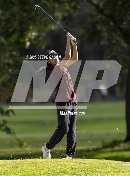 Thumbnail 3 in JV: Rocklin @ Whitney photogallery.