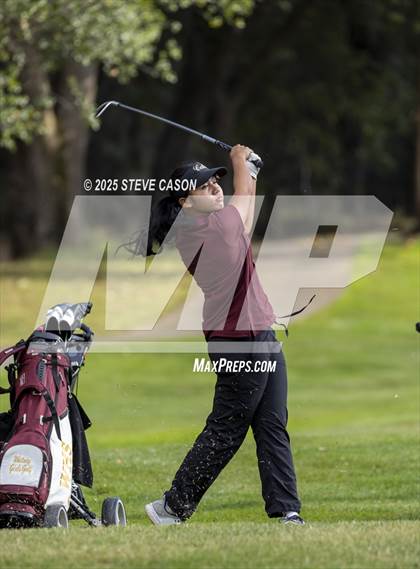 Thumbnail 2 in JV: Rocklin @ Whitney photogallery.
