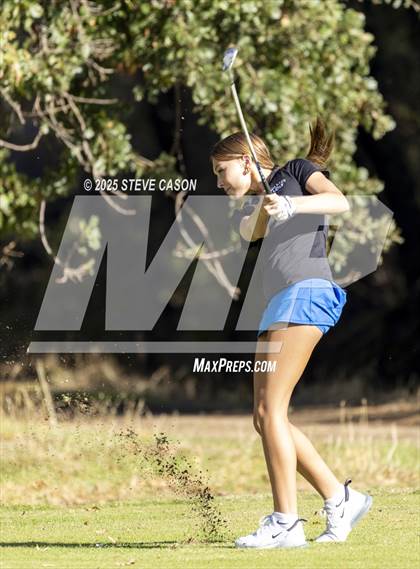 Thumbnail 2 in JV: Rocklin @ Whitney photogallery.