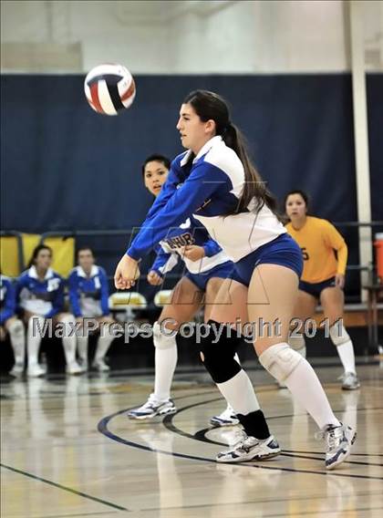 Thumbnail 1 in El Segundo @ Gahr (Molten Classic) photogallery.