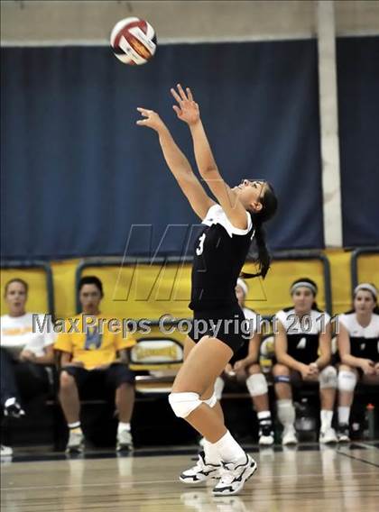 Thumbnail 3 in El Segundo @ Gahr (Molten Classic) photogallery.