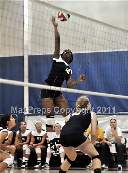 Thumbnail 3 in El Segundo @ Gahr (Molten Classic) photogallery.