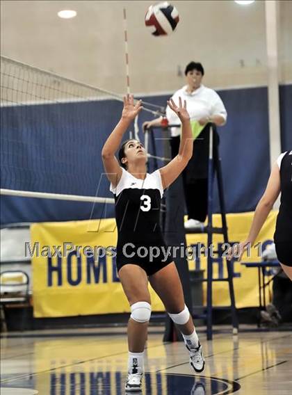 Thumbnail 3 in El Segundo @ Gahr (Molten Classic) photogallery.