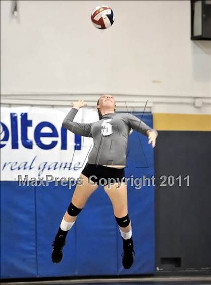 Thumbnail 3 in El Segundo @ Gahr (Molten Classic) photogallery.