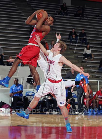 Thumbnail 3 in Westlake vs. Duncanville (McDonald's Texas Invitational) photogallery.