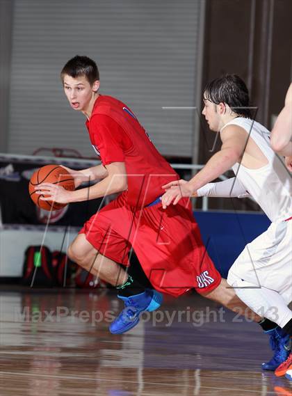 Thumbnail 1 in Westlake vs. Duncanville (McDonald's Texas Invitational) photogallery.