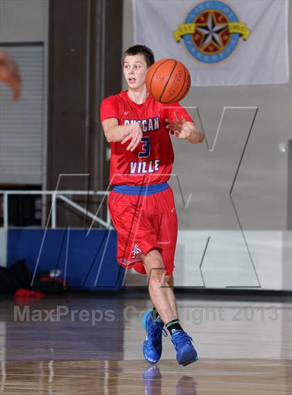 Thumbnail 3 in Westlake vs. Duncanville (McDonald's Texas Invitational) photogallery.