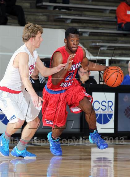 Thumbnail 3 in Westlake vs. Duncanville (McDonald's Texas Invitational) photogallery.