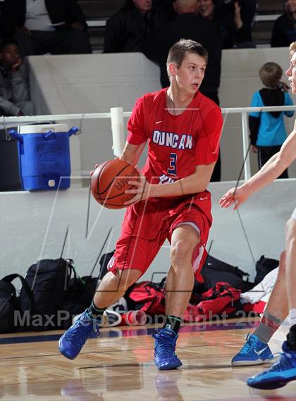 Thumbnail 2 in Westlake vs. Duncanville (McDonald's Texas Invitational) photogallery.