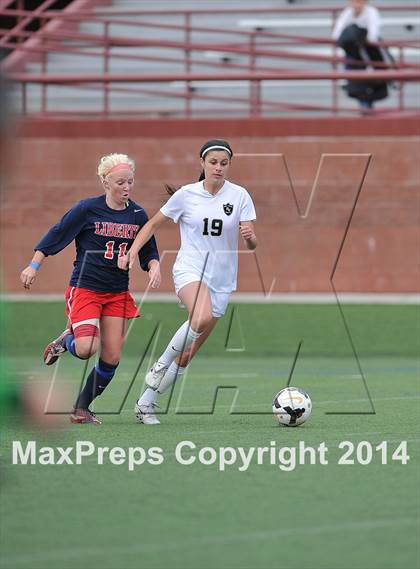 Thumbnail 1 in Rock Canyon vs. Liberty (CHSAA 5A Round 2) photogallery.