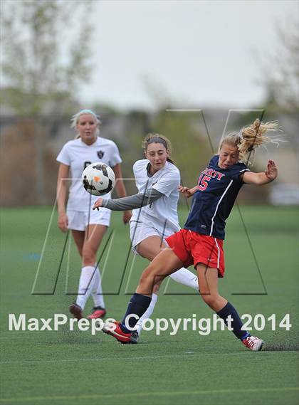 Thumbnail 2 in Rock Canyon vs. Liberty (CHSAA 5A Round 2) photogallery.