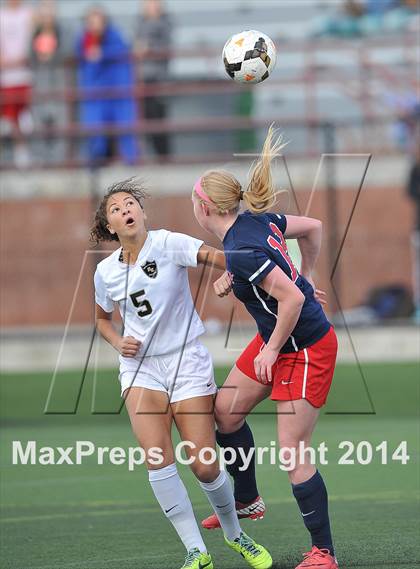 Thumbnail 3 in Rock Canyon vs. Liberty (CHSAA 5A Round 2) photogallery.