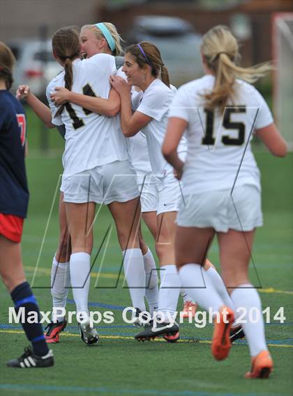 Thumbnail 2 in Rock Canyon vs. Liberty (CHSAA 5A Round 2) photogallery.
