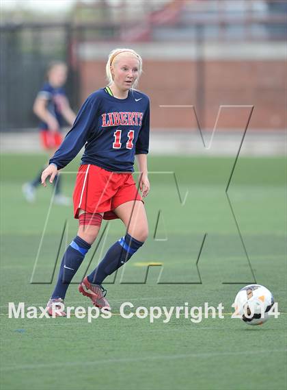 Thumbnail 3 in Rock Canyon vs. Liberty (CHSAA 5A Round 2) photogallery.