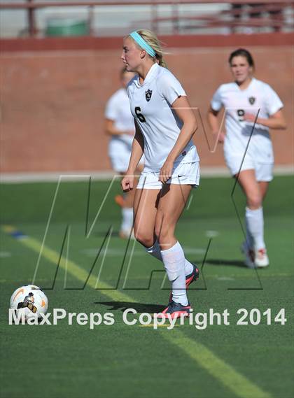Thumbnail 1 in Rock Canyon vs. Liberty (CHSAA 5A Round 2) photogallery.