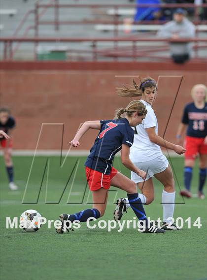 Thumbnail 3 in Rock Canyon vs. Liberty (CHSAA 5A Round 2) photogallery.