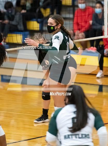 Thumbnail 1 in Reagan [Ronald] vs Lake Travis (UIL 6A Region 4 Quarterfinals) photogallery.
