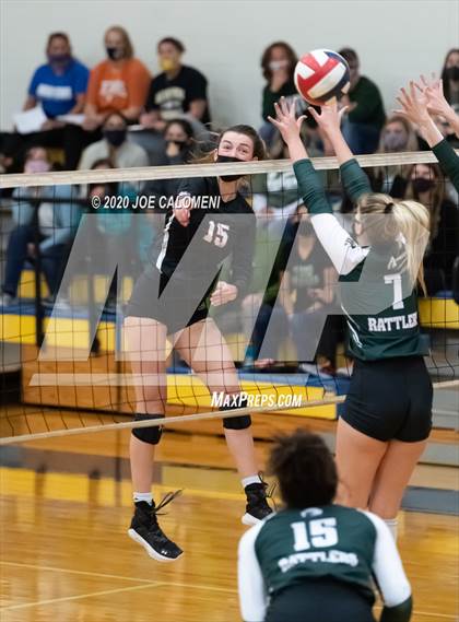 Thumbnail 3 in Reagan [Ronald] vs Lake Travis (UIL 6A Region 4 Quarterfinals) photogallery.