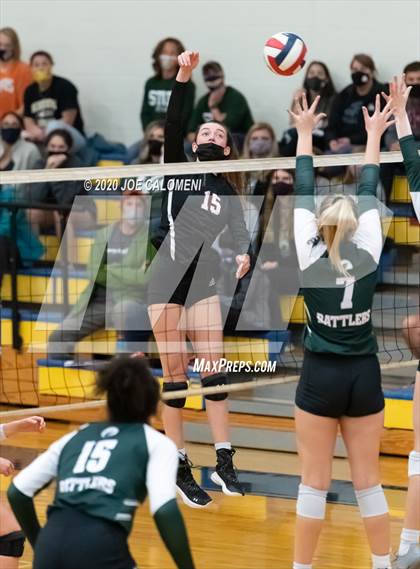 Thumbnail 3 in Reagan [Ronald] vs Lake Travis (UIL 6A Region 4 Quarterfinals) photogallery.