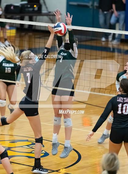 Thumbnail 1 in Reagan [Ronald] vs Lake Travis (UIL 6A Region 4 Quarterfinals) photogallery.