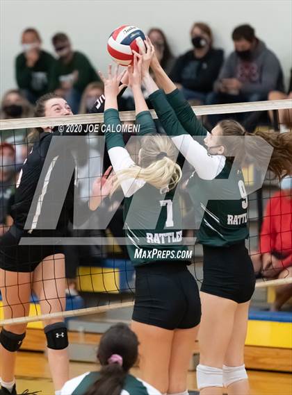 Thumbnail 3 in Reagan [Ronald] vs Lake Travis (UIL 6A Region 4 Quarterfinals) photogallery.