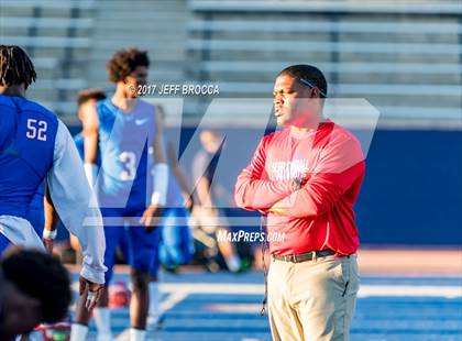 Thumbnail 1 in Serra @ Chaminade photogallery.