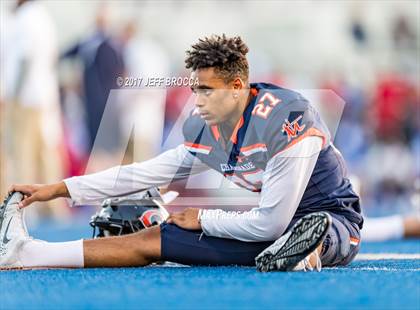 Thumbnail 3 in Serra @ Chaminade photogallery.