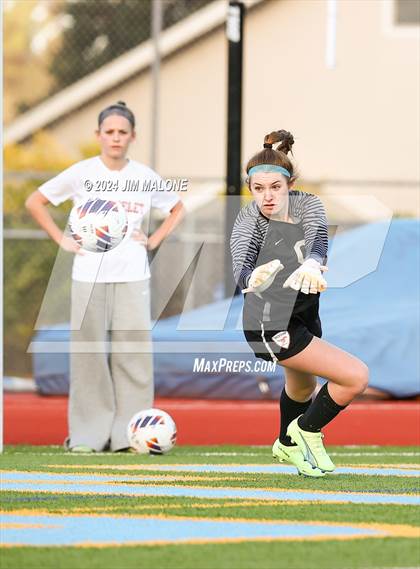 Thumbnail 3 in Carondelet @ Foothill photogallery.