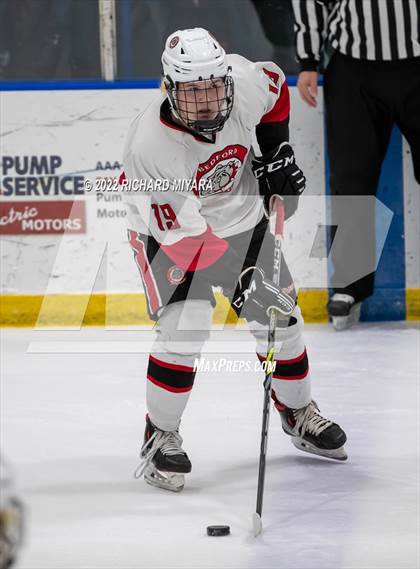 Thumbnail 2 in Exeter vs Bedford (NHIAA D1 Semifinal) photogallery.