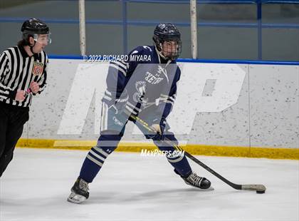 Thumbnail 3 in Exeter vs Bedford (NHIAA D1 Semifinal) photogallery.