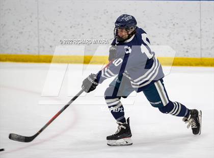 Thumbnail 1 in Exeter vs Bedford (NHIAA D1 Semifinal) photogallery.