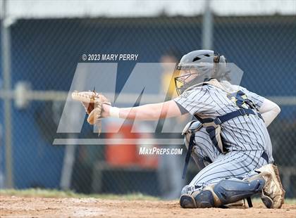 Thumbnail 2 in Shenango vs Riverside (Sanders Field) photogallery.