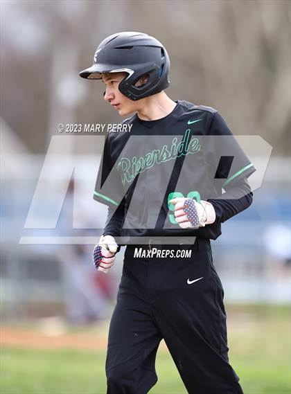 Thumbnail 1 in Shenango vs Riverside (Sanders Field) photogallery.