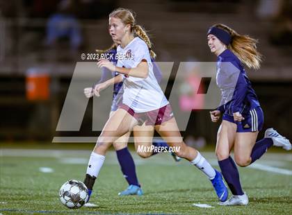 Thumbnail 2 in Lake Creek vs A&M Consolidated photogallery.