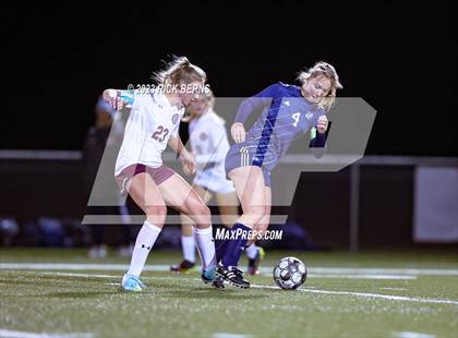 Thumbnail 1 in Lake Creek vs A&M Consolidated photogallery.