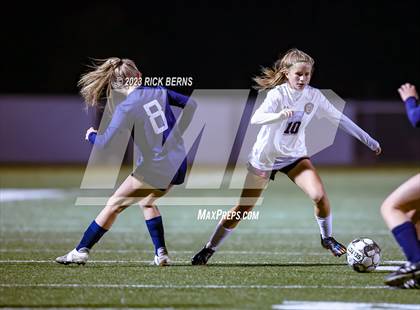 Thumbnail 3 in Lake Creek vs A&M Consolidated photogallery.