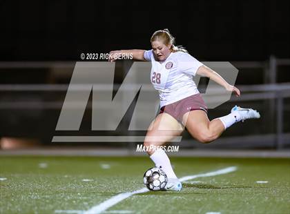 Thumbnail 2 in Lake Creek vs A&M Consolidated photogallery.