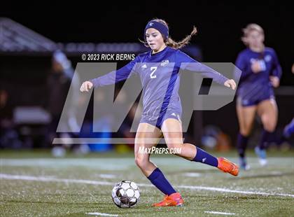 Thumbnail 3 in Lake Creek vs A&M Consolidated photogallery.