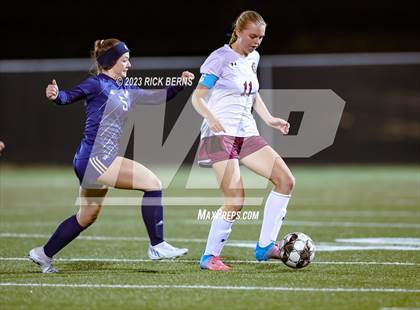Thumbnail 3 in Lake Creek vs A&M Consolidated photogallery.