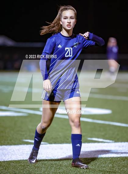 Thumbnail 2 in Lake Creek vs A&M Consolidated photogallery.