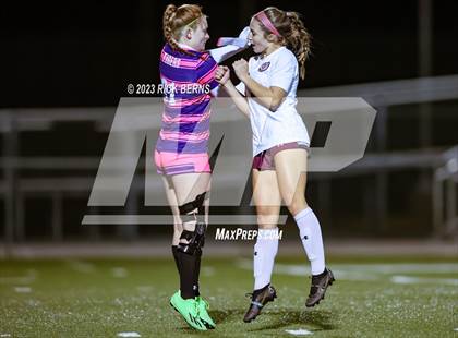 Thumbnail 3 in Lake Creek vs A&M Consolidated photogallery.