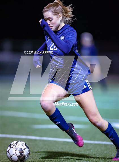 Thumbnail 2 in Lake Creek vs A&M Consolidated photogallery.