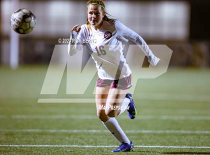 Thumbnail 3 in Lake Creek vs A&M Consolidated photogallery.