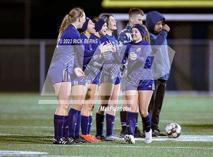 Thumbnail 2 in Lake Creek vs A&M Consolidated photogallery.
