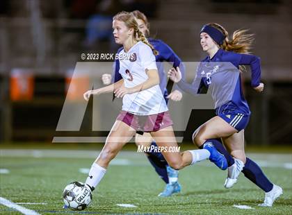 Thumbnail 3 in Lake Creek vs A&M Consolidated photogallery.