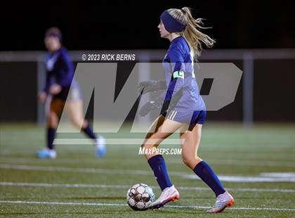 Thumbnail 3 in Lake Creek vs A&M Consolidated photogallery.
