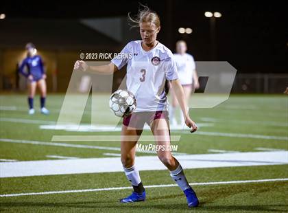 Thumbnail 2 in Lake Creek vs A&M Consolidated photogallery.